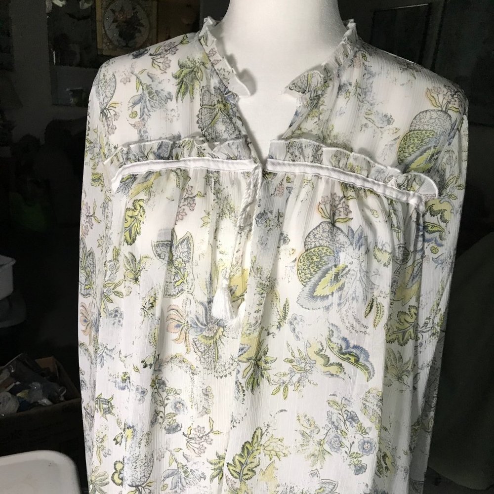 A.N.A. Brand Sheer Floral Pull-over Blouse LG